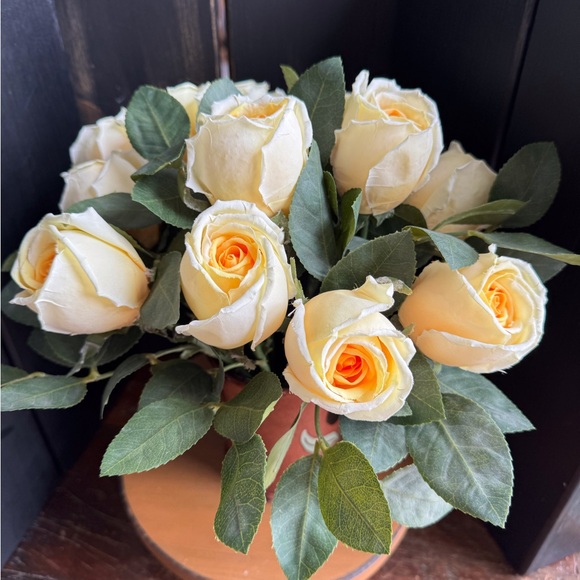 Realistic Faux Yellow Roses - Picture 5 of 8